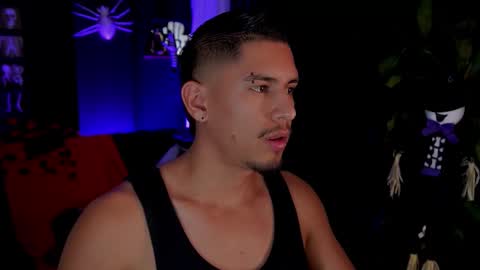 AARON  online show from 10-21-25, 01:06