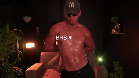 AARON  online show from 11-18-25, 08:08