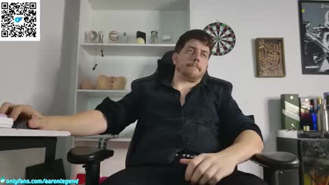 Aaron  online show from 03-01-26, 05:31