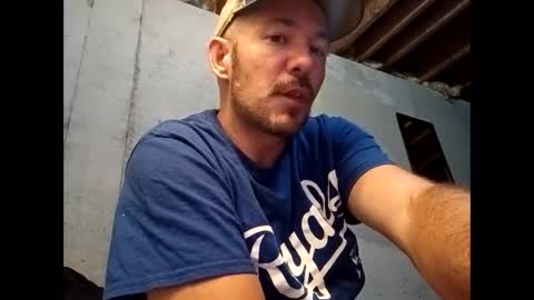 Snapshot of aaronshere888888 chatting on 09-17-25, 04:14 aaronshere888888 online show from 09-17-25, 04:14