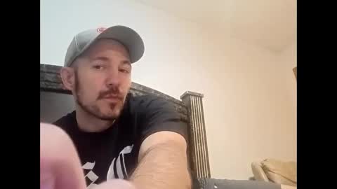 Snapshot of aaronshere888888 chatting on 03-01-26, 08:27 aaronshere888888 online show from 03-01-26, 08:27