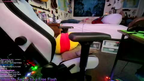 Aaron Skeetman online show from 10-05-25, 08:01