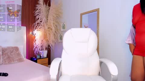 Snapshot of aashley_jones chatting on 01-25-25, 02:37 Aashley online show from 01-25-25, 02:37