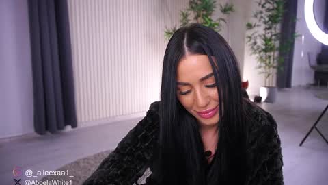 Alexa online show from 01-18-25, 09:24