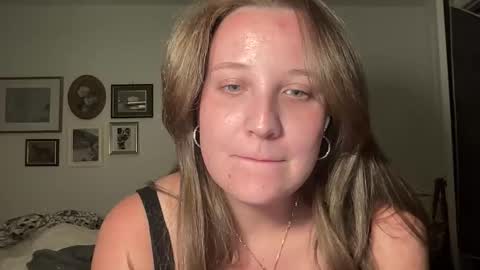 Snapshot of abbeytoocute chatting on 03-24-26, 02:27 abbeytoocute online show from 03-24-26, 02:27