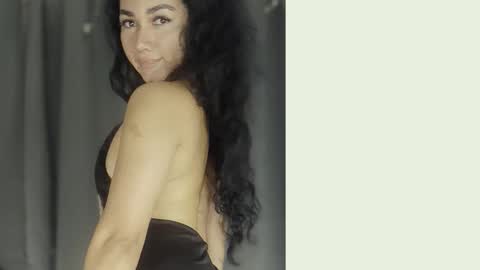 Martina online show from 05-25-26, 01:06