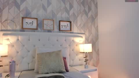 Abbie online show from 01-29-25, 03:44