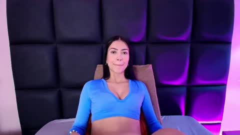 Snapshot of abbiejoness_ chatting on 05-11-26, 11:38 Abbie Joness online show from 05-11-26, 11:38