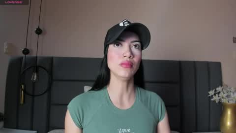 Snapshot of abbiejoness_ chatting on 05-22-26, 11:38 Abbie Joness online show from 05-22-26, 11:38