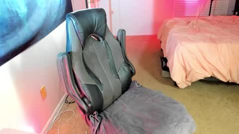 Abbie  Morgan online show from 11-30-25, 10:14