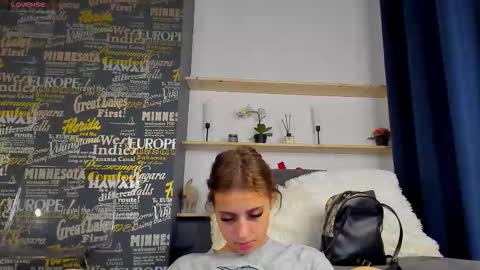 abbieraye online show from 09-12-25, 04:45