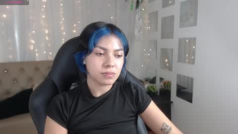 Snapshot of abbiross chatting on 12-11-24, 10:38 Abbi online show from 12-11-24, 10:38