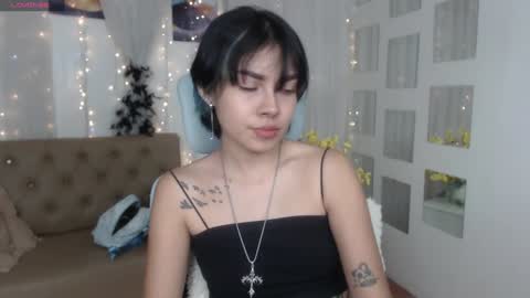 Snapshot of abbiross chatting on 01-18-25, 06:53 Abbi online show from 01-18-25, 06:53