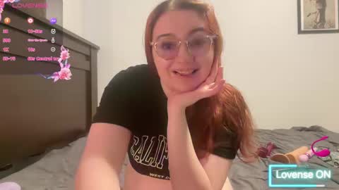 Abbi Willow online show from 01-19-26, 04:00