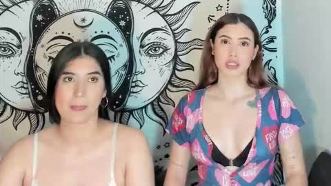 Snapshot of abby_and_lana chatting on 02-09-26, 03:32 ABBY LANNA online show from 02-09-26, 03:32