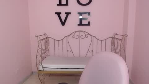 Snapshot of abby_collinss_x chatting on 03-11-26, 09:54 Abby online show from 03-11-26, 09:54