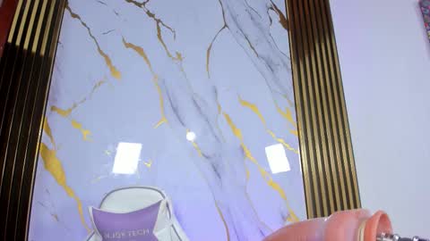 Snapshot of abby_deep_2 chatting on 10-21-25, 09:43 abby_deep_2 online show from 10-21-25, 09:43