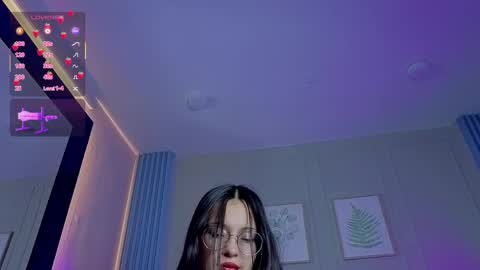 Snapshot of abby_dreamss chatting on 06-05-26, 03:18 Abby online show from 06-05-26, 03:18