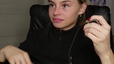 ABBY LAKER online show from 12-14-24, 09:56