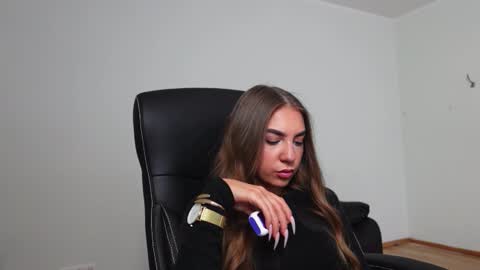 ABBY LAKER online show from 10-21-25, 01:12