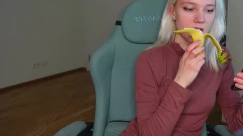 ABBY LAKER online show from 12-03-25, 05:33