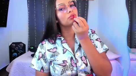 Snapshot of abby_parker1 chatting on 10-29-25, 12:24 Abby online show from 10-29-25, 12:24