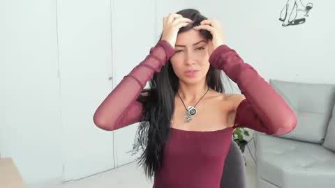Snapshot of abbyada chatting on 04-26-26, 02:15 Laura online show from 04-26-26, 02:15