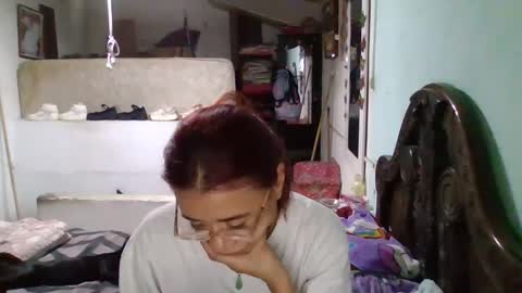 Snapshot of abbyasher chatting on 01-14-25, 01:36 Abby online show from 01-14-25, 01:36