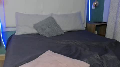 Abby Dixon  online show from 02-12-25, 03:29