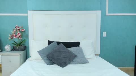 Abby Dixon  online show from 03-30-26, 12:06