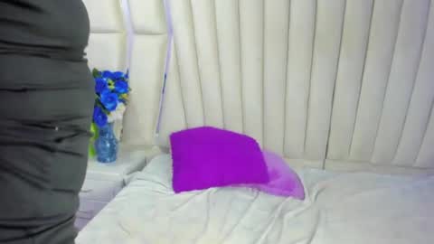 AbbyJhons online show from 01-04-25, 12:59