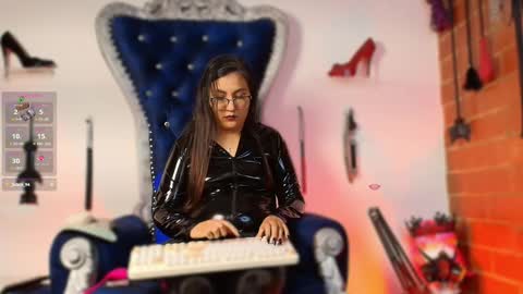 Miss Abby online show from 11-26-25, 04:24