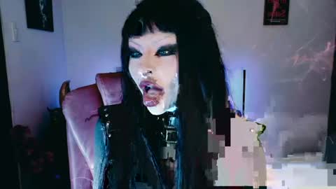 Abby online show from 06-18-26, 02:45