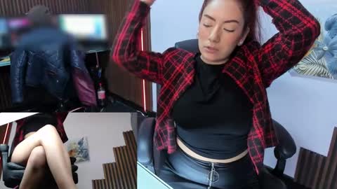 Abby Stones online show from 03-01-25, 03:38