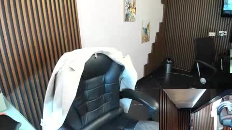 Abby Stones online show from 10-14-25, 10:27