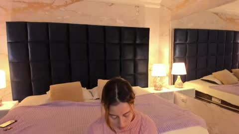 Snapshot of abbysweet1_ chatting on 12-04-25, 11:41 Abigail online show from 12-04-25, 11:41