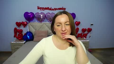 abbytaylorr online show from 02-13-25, 05:33