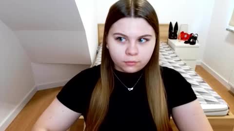 Snapshot of abbyvibe chatting on 12-02-25, 09:47 abbyvibe online show from 12-02-25, 09:47