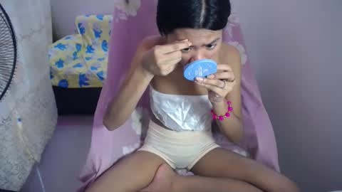 Snapshot of abbywinter18 chatting on 09-13-25, 01:05 abbywinter18 online show from 09-13-25, 01:05