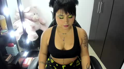 Snapshot of abbyxlee chatting on 12-23-24, 04:22     online show from 12-23-24, 04:22