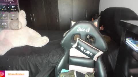 Snapshot of abbyxlee chatting on 02-05-25, 09:50     online show from 02-05-25, 09:50