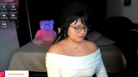 Snapshot of abbyxlee chatting on 02-24-25, 10:25     online show from 02-24-25, 10:25