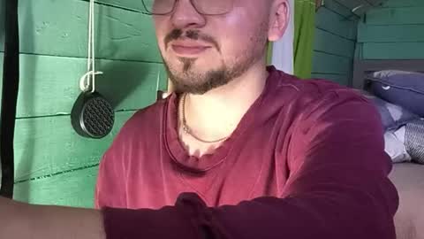 Hookiehax online show from 04-22-26, 06:49