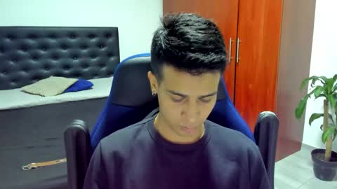 Snapshot of abelasburgo chatting on 10-23-25, 02:44 Independence model AbelAsburgo online show from 10-23-25, 02:44