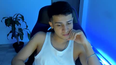 Snapshot of abelasburgo chatting on 11-07-25, 02:22 Independence model AbelAsburgo online show from 11-07-25, 02:22