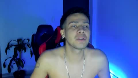 Snapshot of abelasburgo chatting on 12-13-25, 11:21 Independence model AbelAsburgo online show from 12-13-25, 11:21