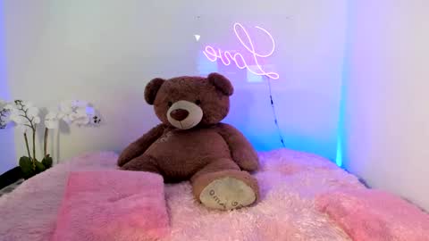  Abella and Kendra  online show from 01-25-25, 10:28