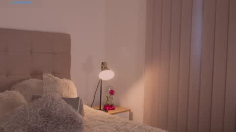 Snapshot of abellacroft chatting on 12-05-24, 12:33 Abella online show from 12-05-24, 12:33