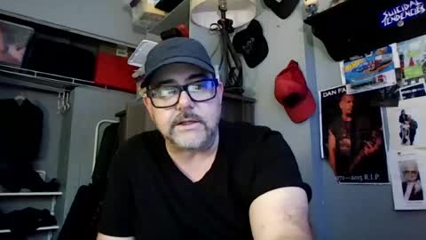 Snapshot of abennett76 chatting on 07-16-26, 01:50 AJ online show from 07-16-26, 01:50