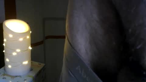 AbercrombieGuy22 online show from 11-17-25, 05:02